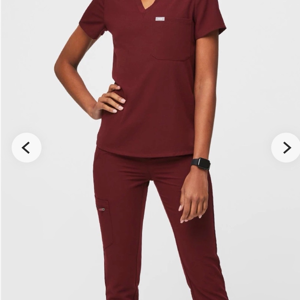 FIGS Women’s Medical Scrubs Set Large